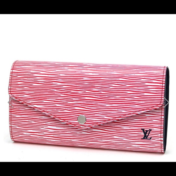 🎄RARE Color ,Temporary Sale Price 🎄 ♥️Authentic Louis Vuitton Wallet. - Picture 2 of 14